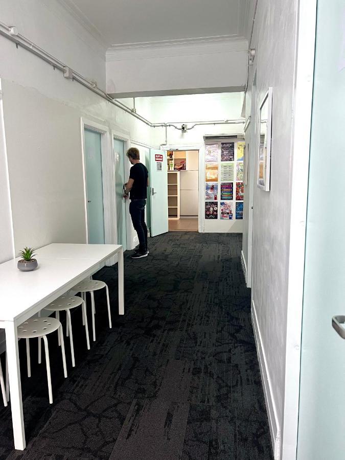 The Downing Hostel Sydney Exteriör bild