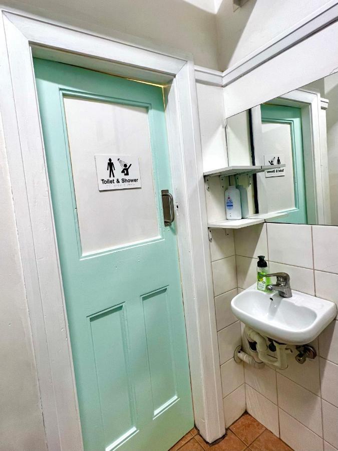 The Downing Hostel Sydney Exteriör bild